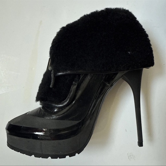 Burberry Shoes - Burberry Prorsum Elegant Black High Heel Women's Shoe 38.5